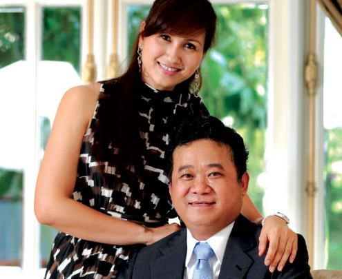 Vợ ông Đặng Thành Tâm bán thành công 3 triệu cổ phiếu tại công ty chồng
